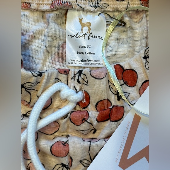NWT Velvet Fawn Tulip Hem Cherry Short size 3T 🍒 - Picture 10 of 11